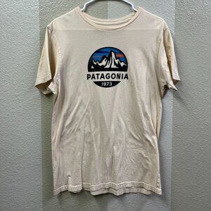 Men's Slim Fit Patagonia Organic Cotton Graphic T-Shirt Size - Medium